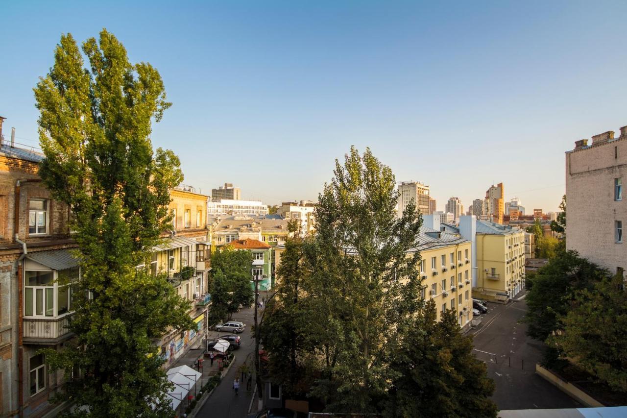 Apartments On Ploshcha Ukrainskykh Heroiv Kiew Exterior foto
